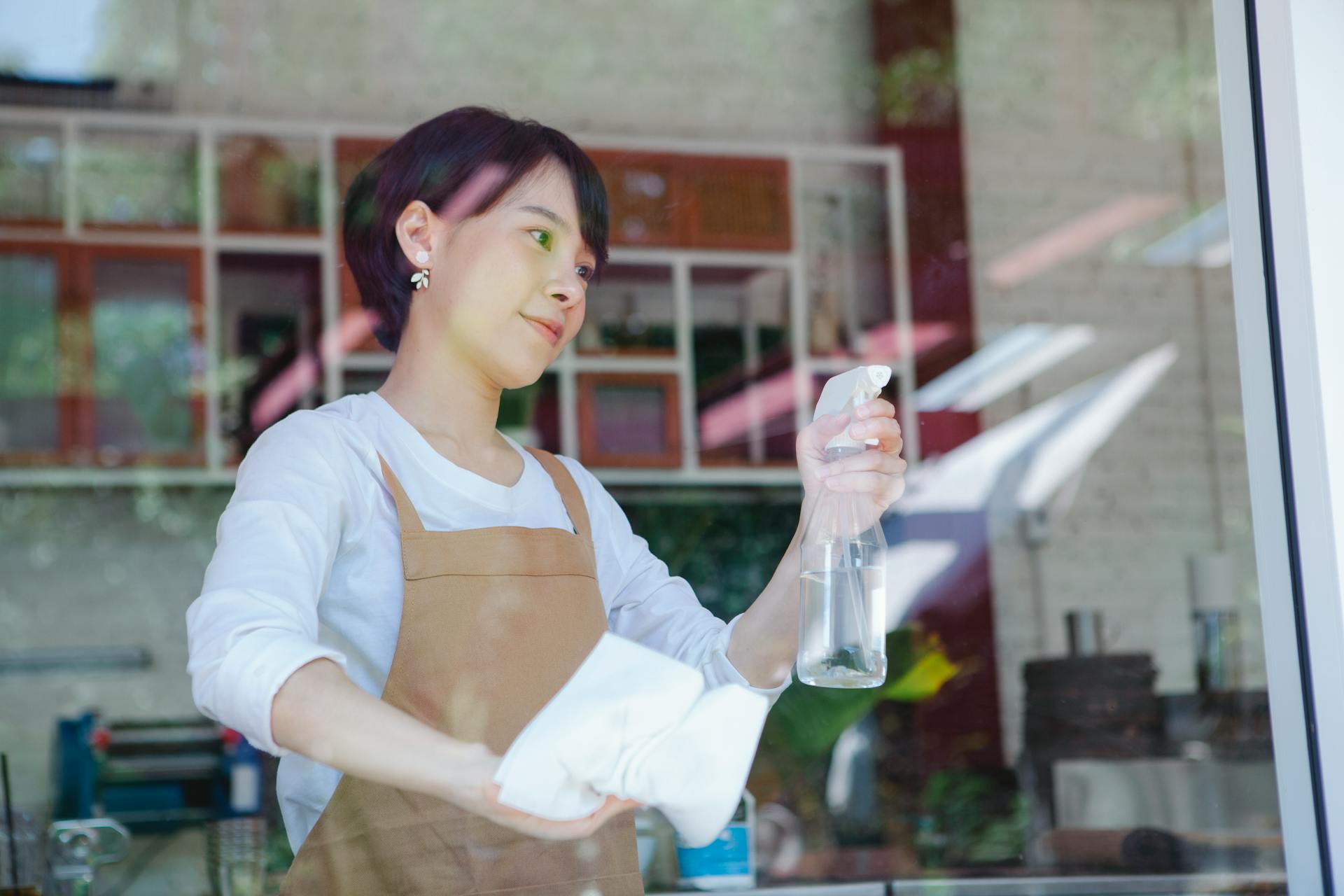 Retail Store Cleaning Job